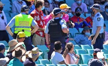 Cricket Australia Apologizes to Indian Team for Racial Abuse by the Crowd Cricket Australia Apologizes to Indian Team for Racial Abuse by the Crowd